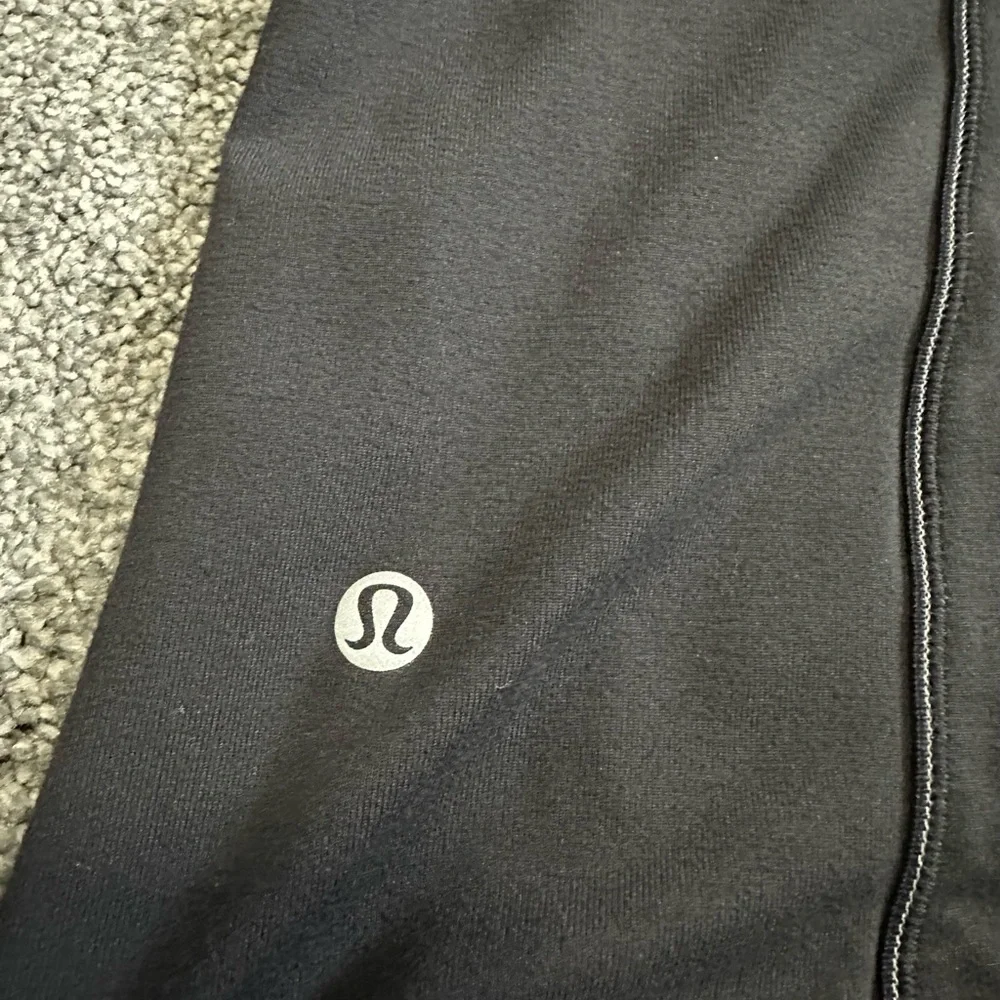 ✨Lululemon Run Briskly 1/2 Zip Black size 6 - Picture 10 of 11